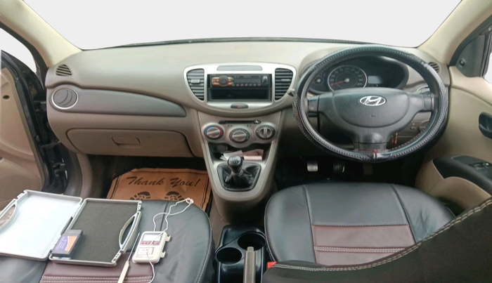2011 Hyundai i10 ERA 1.1, Petrol, Manual, 1,66,793 km, interior