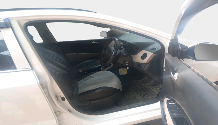 2018 Hyundai Grand i10 SPORTZ 1.2 KAPPA VTVT, Petrol, Manual, 1,12,740 km, interior