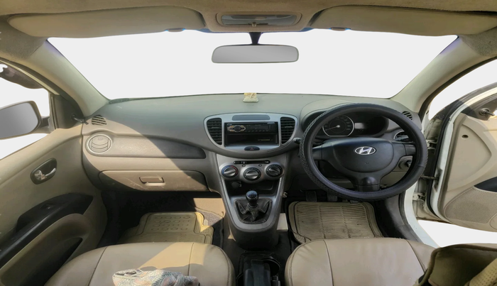 2011 Hyundai i10 MAGNA 1.1, Petrol, Manual, 80,086 km, interior