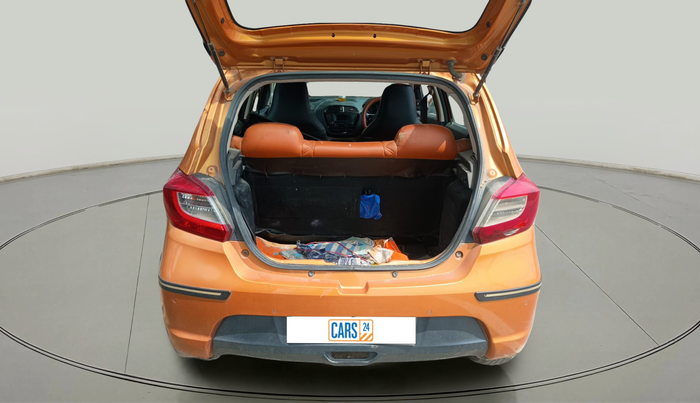 2018 Tata Tiago XT PETROL, Petrol, Manual, 66,000 km, exterior