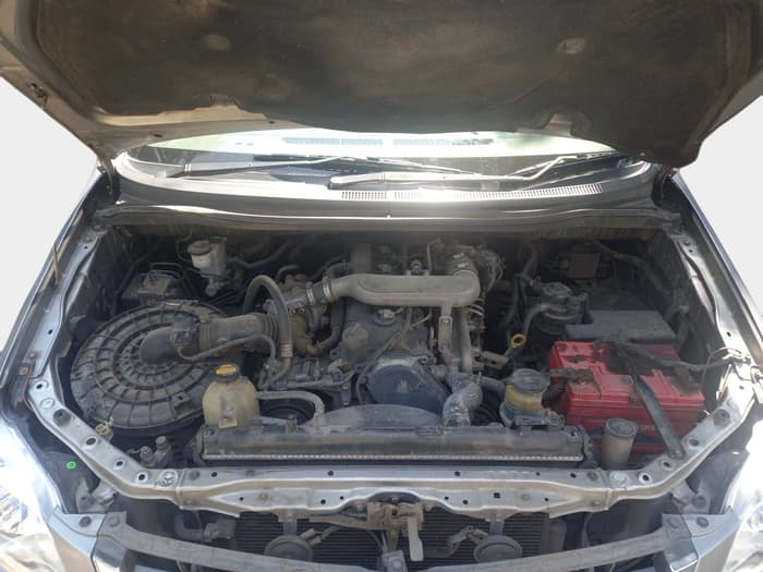 2015 Toyota Innova 2.5 GX 7 STR, Diesel, Manual, 2,02,831 km, exterior