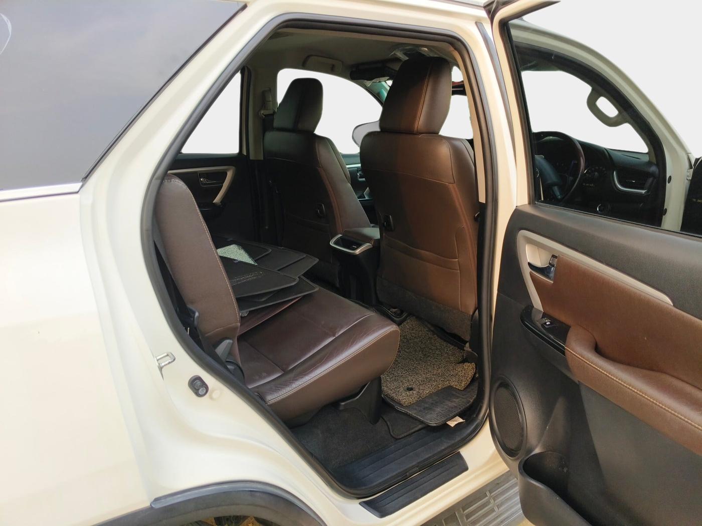 2017 Toyota Fortuner 2.8 4X2 AT, Diesel, Automatic, 47,313 km, interior