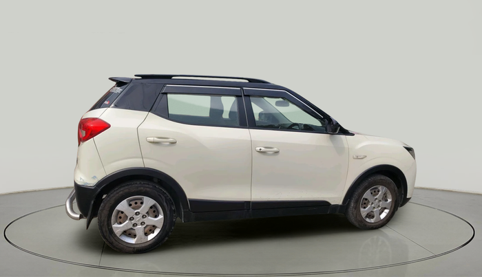 2020 Mahindra XUV300 W6 1.5 DIESEL, Diesel, Manual, 1,25,122 km, exterior