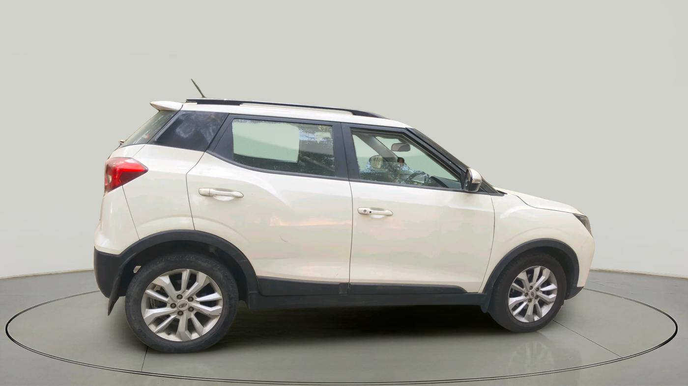 2022 Mahindra XUV300 W8 1.5 DIESEL, Diesel, Manual, 47,100 km, exterior