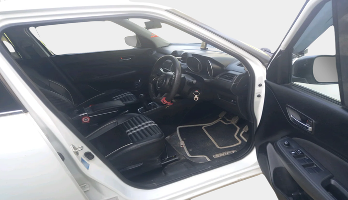 2023 Maruti Swift VXI, Petrol, Manual, 27,931 km, interior