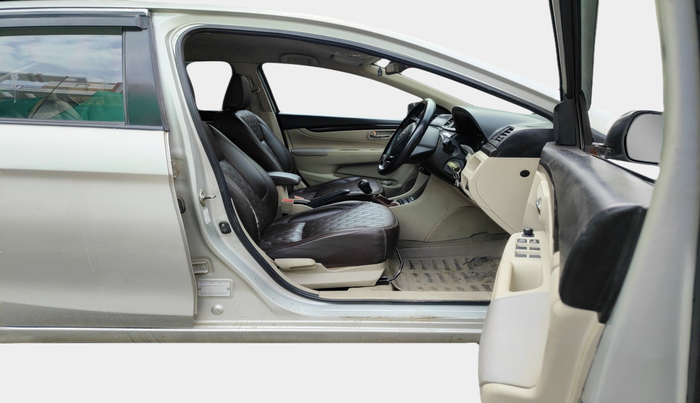 2016 Maruti Ciaz VDI (O) SHVS, Diesel, Manual, 1,15,771 km, interior