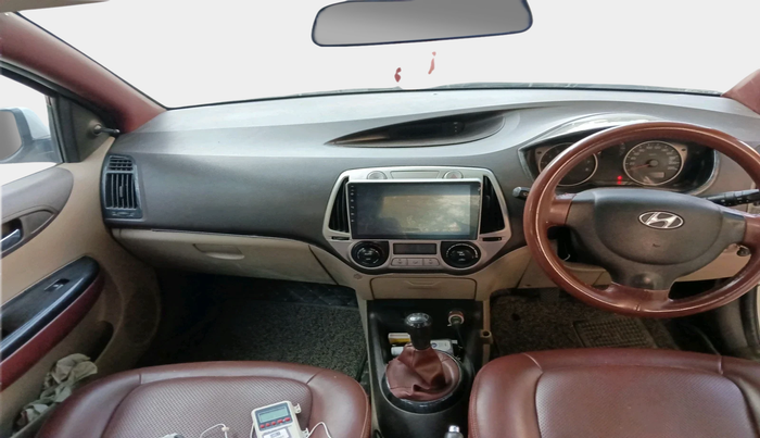 2012 Hyundai i20 MAGNA 1.2, Petrol, Manual, 1,40,883 km, interior