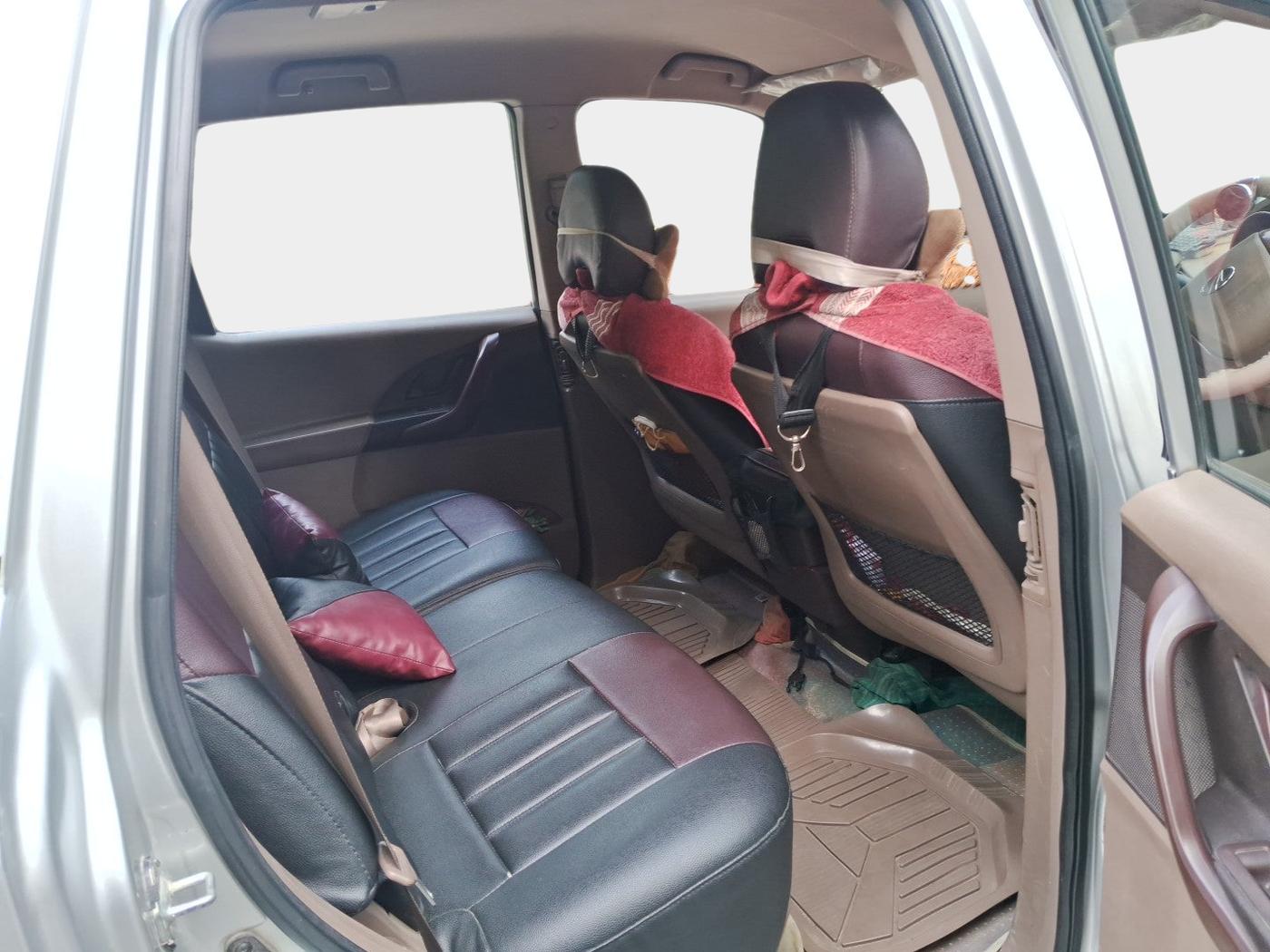 2015 Mahindra XUV500 W4, Diesel, Manual, 92,350 km, interior