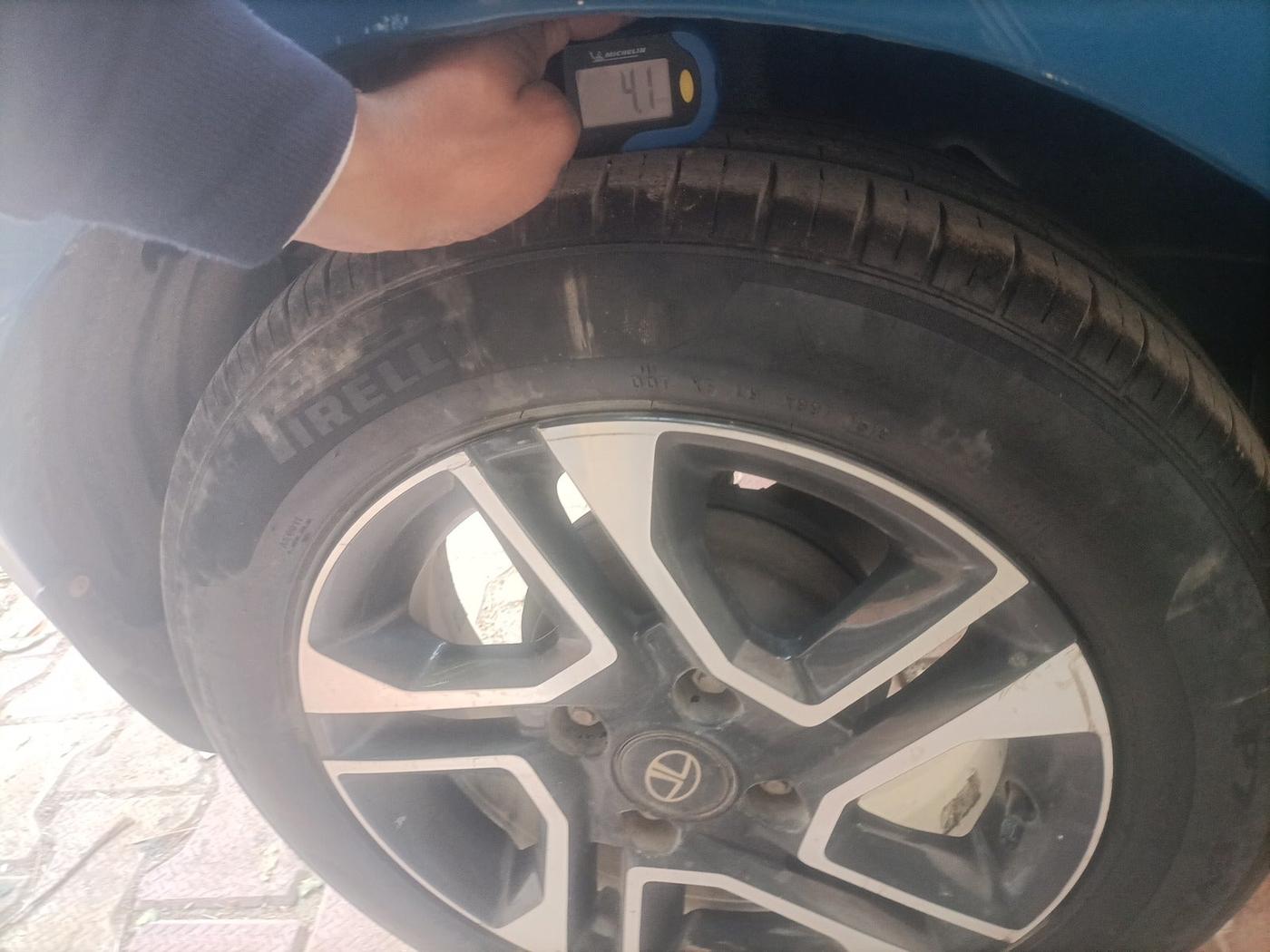 2019 Tata Tiago XZ PLUS PETROL, Petrol, Manual, 68,606 km, tyre
