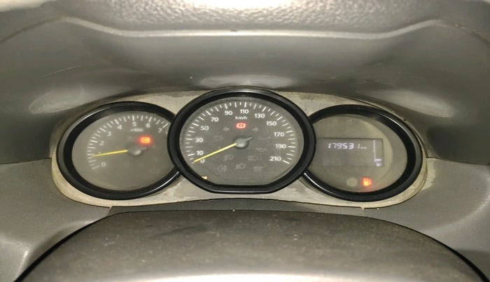 2015 Renault Duster 85 PS RXE DIESEL, Diesel, Manual, 1,79,531 km, interior