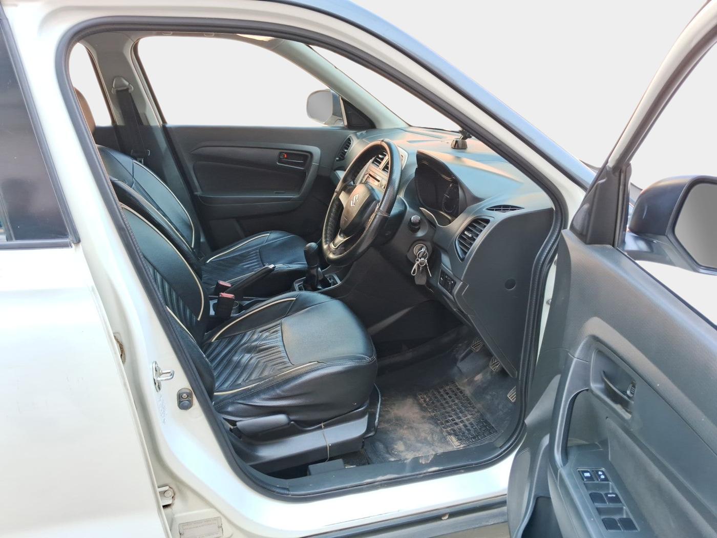 2016 Maruti Vitara Brezza VDI, Diesel, Manual, 1,44,762 km, interior