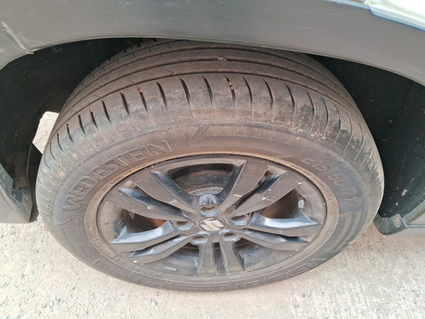 2016 Maruti Vitara Brezza VDI, Diesel, Manual, 1,44,762 km, tyre