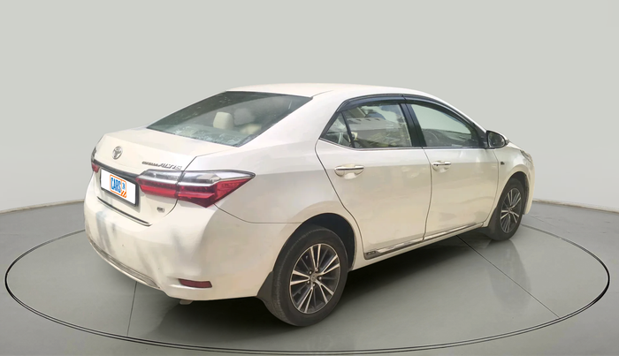 2017 Toyota Corolla Altis GL PETROL, Petrol, Manual, 1,18,245 km, exterior