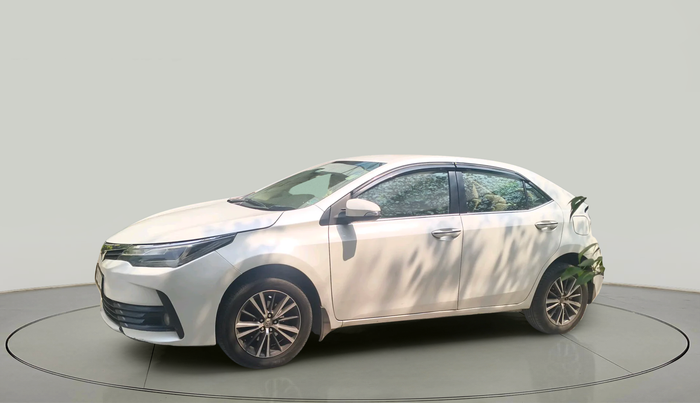 2017 Toyota Corolla Altis GL PETROL, Petrol, Manual, 1,18,245 km, exterior