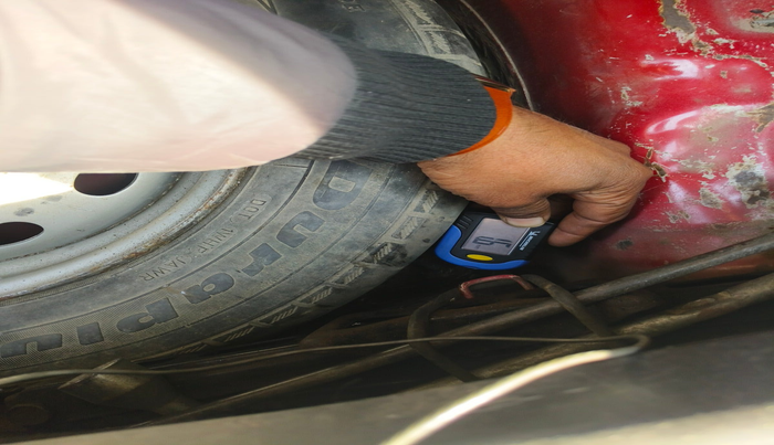 2015 Tata Bolt XM QUADRAJET, Diesel, Manual, 8,78,870 km, tyre