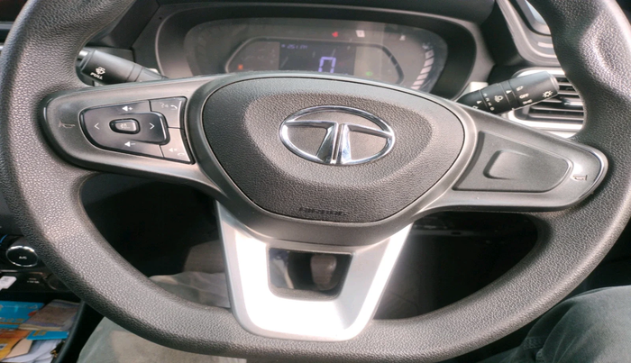 2023 Tata PUNCH ACCOMPLISHED DAZZLE SUNROOF CNG MT, Petrol, Manual, 65,391 km, interior