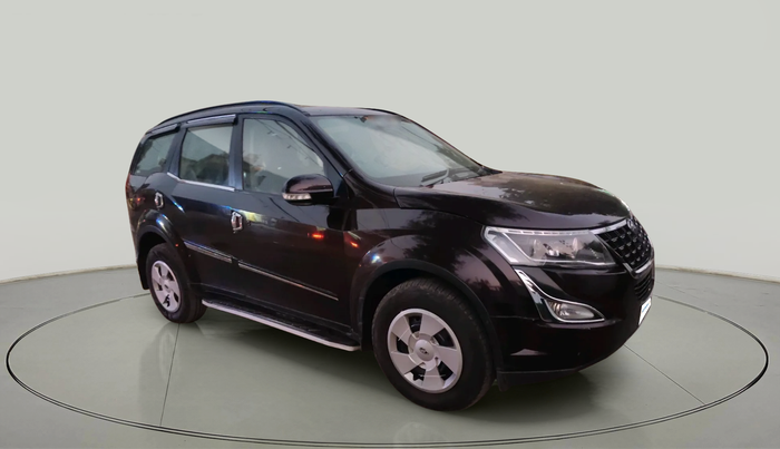 2018 Mahindra XUV500 W7, Diesel, Manual, 85,933 km, exterior