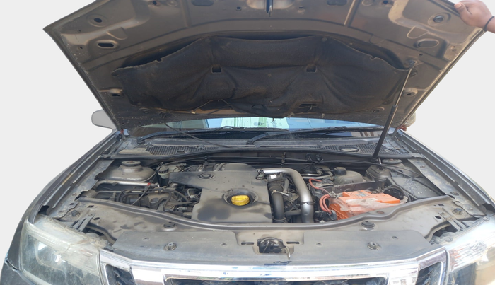 2015 Nissan Terrano XV D THP 110 PS, Diesel, Manual, 1,03,301 km, exterior