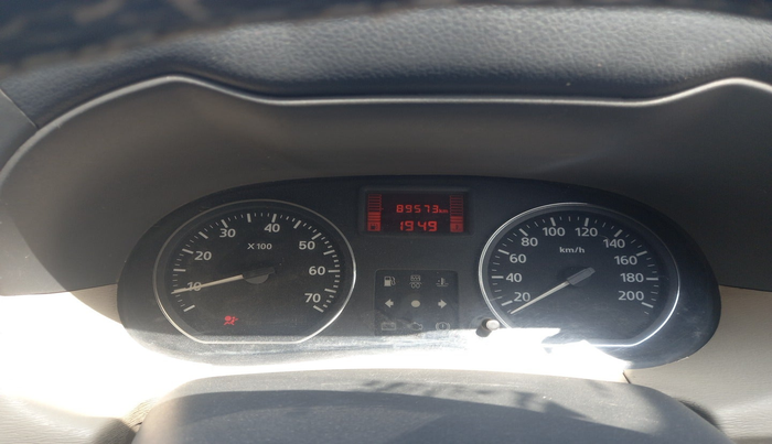 2015 Nissan Terrano XV D THP 110 PS, Diesel, Manual, 1,03,301 km, interior