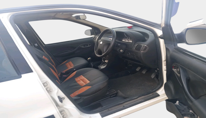 2015 Tata Indigo ECS LS TDI, Diesel, Manual, 84,992 km, interior