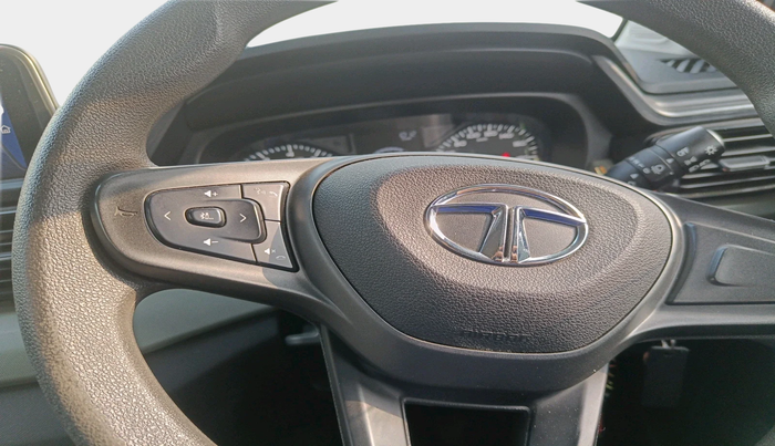 2022 Tata PUNCH ADVENTURE MT, Petrol, Manual, 73,671 km, interior