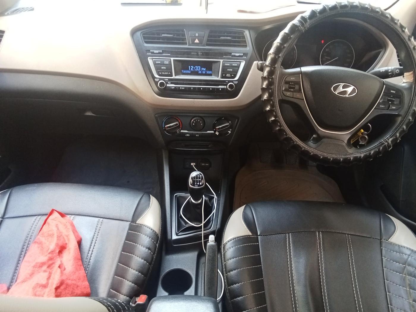 2014 Hyundai Elite i20 MAGNA 1.4 CRDI, Diesel, Manual, 73,045 km, interior