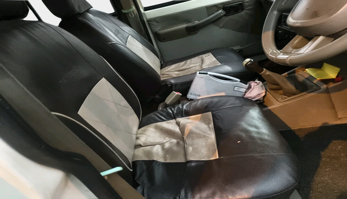 2013 Mahindra Bolero SLX BS IV, Diesel, Manual, 92,293 km, interior