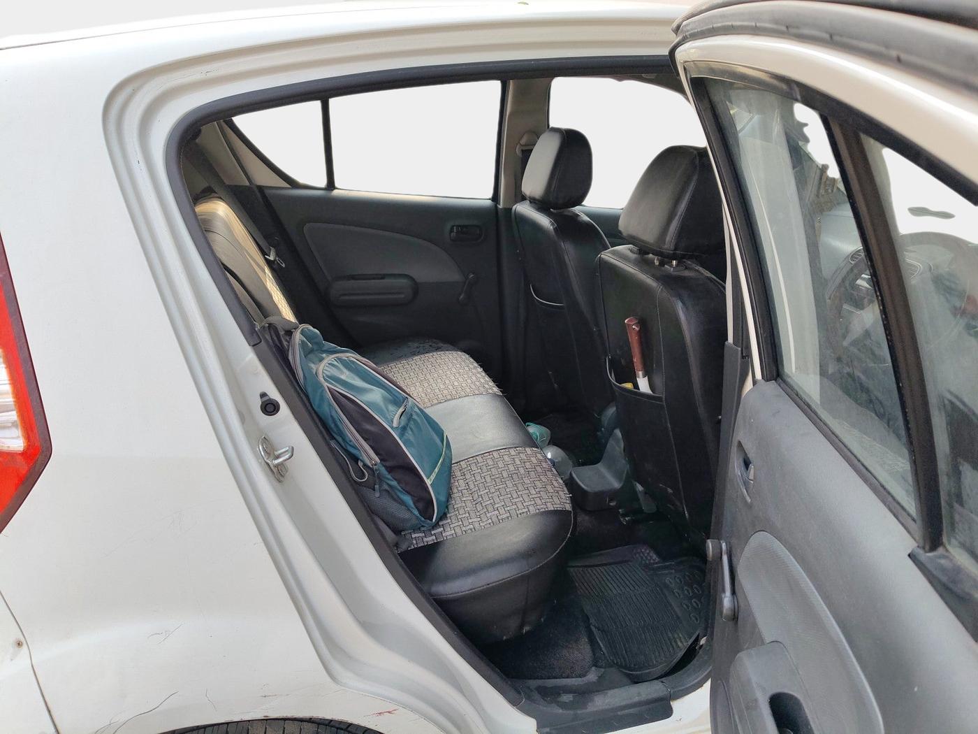 2011 Maruti Ritz LXI, Petrol, Manual, 87,599 km, interior