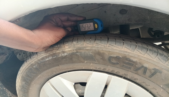 2013 Maruti Alto 800 VXI, Petrol, Manual, 1,36,342 km, tyre