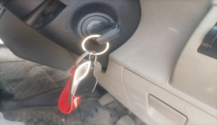 2017 Mahindra Kuv100 K2 PLUS D 6 STR, Diesel, Manual, 81,030 km, interior