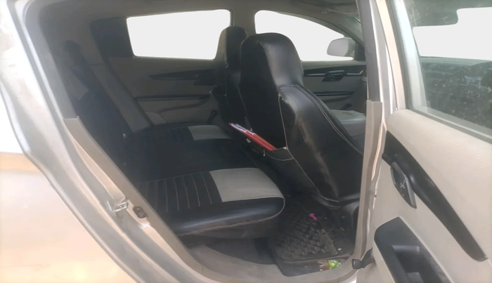 2017 Mahindra Kuv100 K2 PLUS D 6 STR, Diesel, Manual, 81,030 km, interior