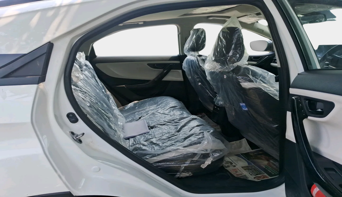 2024 Tata NEXON PURE SUNROOF 1.2 PETROL, Petrol, Manual, 2,345 km, interior