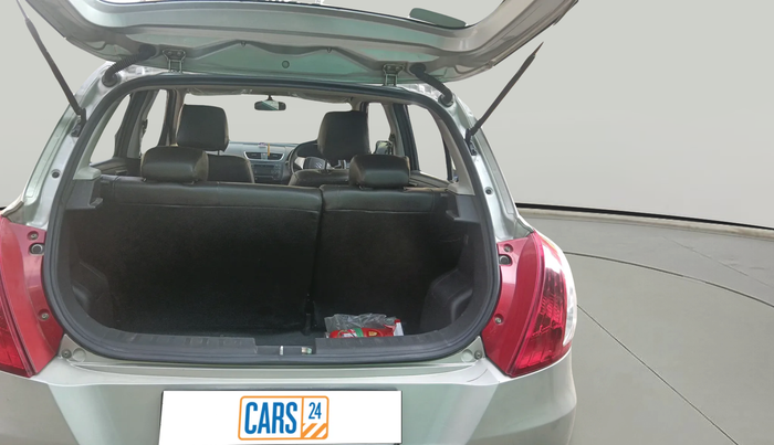 2017 Maruti Swift VXI, Petrol, Manual, 33,273 km, exterior