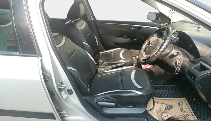 2017 Maruti Swift VXI, Petrol, Manual, 33,273 km, interior