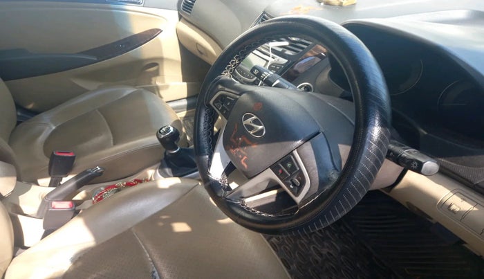 2013 Hyundai Verna FLUIDIC 1.6 CRDI SX, Diesel, Manual, 1,38,781 km, interior