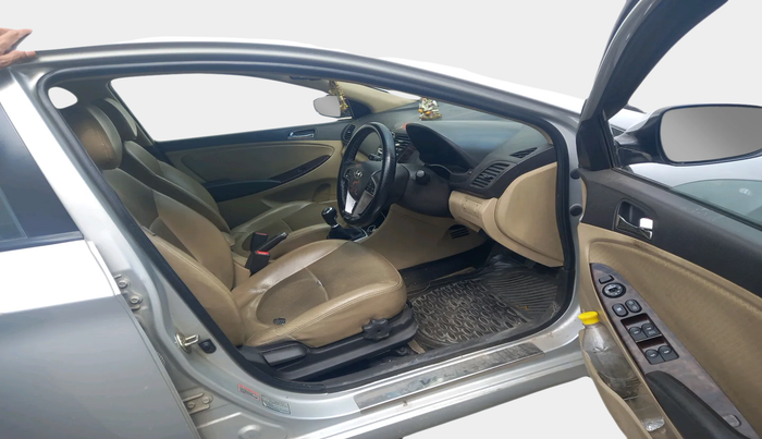 2013 Hyundai Verna FLUIDIC 1.6 CRDI SX, Diesel, Manual, 1,38,781 km, interior