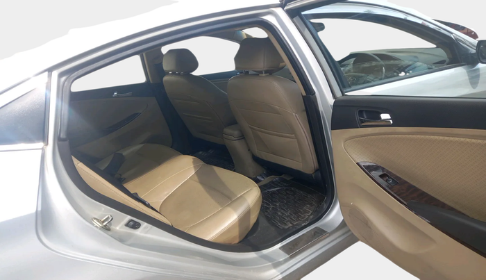 2013 Hyundai Verna FLUIDIC 1.6 CRDI SX, Diesel, Manual, 1,38,781 km, interior
