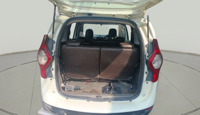 2016 Renault Lodgy 85 PS RXL, Diesel, Manual, 1,76,607 km, exterior