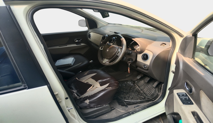 2016 Renault Lodgy 85 PS RXL, Diesel, Manual, 1,76,607 km, interior