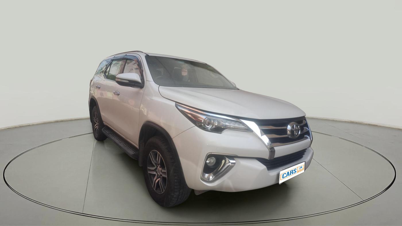2017 Toyota Fortuner 2.8 4X2 AT, Diesel, Automatic, 2,05,336 km, exterior