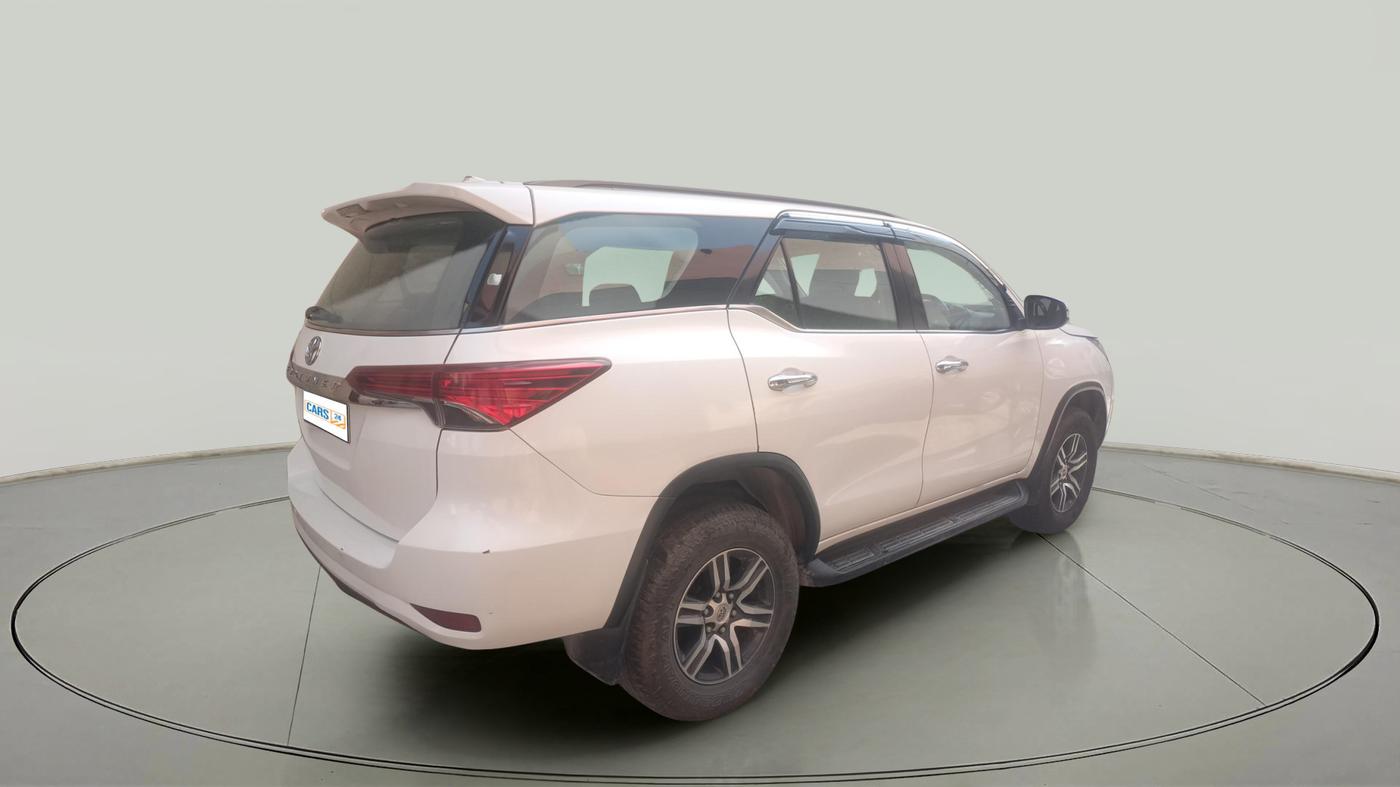 2017 Toyota Fortuner 2.8 4X2 AT, Diesel, Automatic, 2,05,336 km, exterior