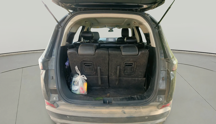 2022 Tata Safari XT PLUS, Diesel, Manual, 2,28,996 km, exterior