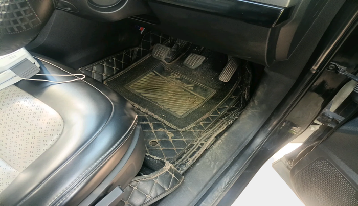 2022 Tata Safari XT PLUS, Diesel, Manual, 2,28,996 km, interior