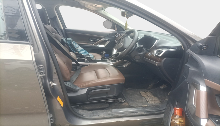 2019 Tata Harrier XZ 2.0L, Diesel, Manual, 1,63,819 km, interior