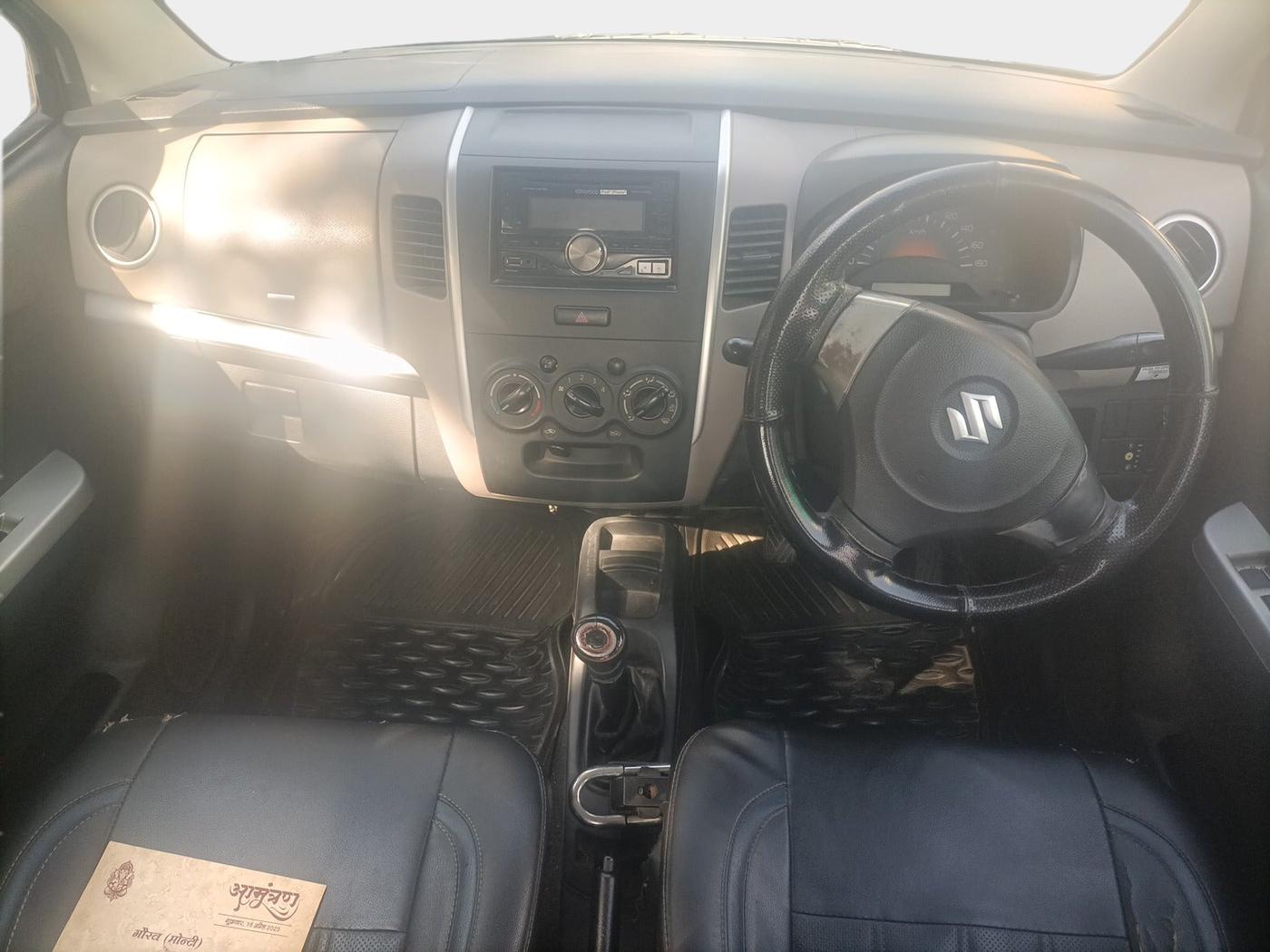 2013 Maruti Wagon R 1.0 LXI CNG, Petrol, Manual, 1,20,608 km, interior