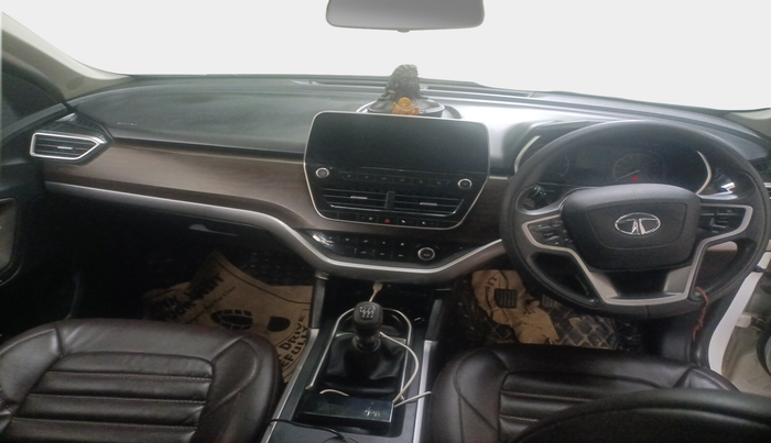 2020 Tata Harrier XT PLUS 2.0L KRYOTEC, Diesel, Manual, 54,596 km, interior