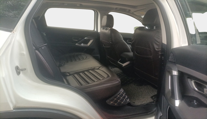 2020 Tata Harrier XT PLUS 2.0L KRYOTEC, Diesel, Manual, 54,596 km, interior