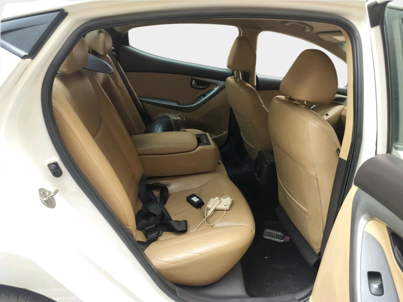 2013 Hyundai New Elantra 1.8 SX AT VTVT, Petrol, Automatic, 1,09,991 km, interior