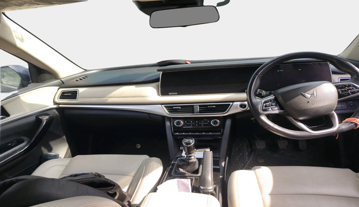 2021 Mahindra XUV700 AX 7 P MT 7 STR, Petrol, Manual, 70,599 km, interior