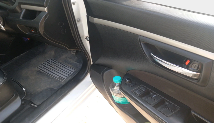 2017 Maruti Swift VDI (O), Diesel, Manual, 79,584 km, interior